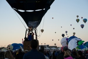 2024BalloonFiestaDay3-198.jpg